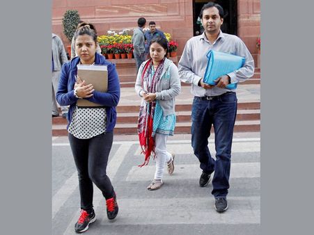 Jailed sailor's family meet prime minister