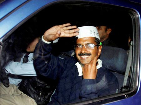 Post-poll Delhi: Delhi Lt Governor invites AAP to form govt