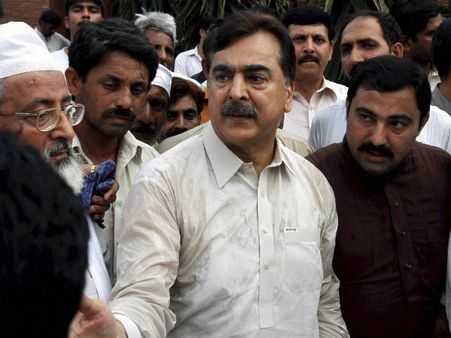Former Pakistan PM Yousuf Raza Gilani dares authorities to arrest him