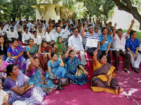 Lawyers JAC to intensify protest against AP division          