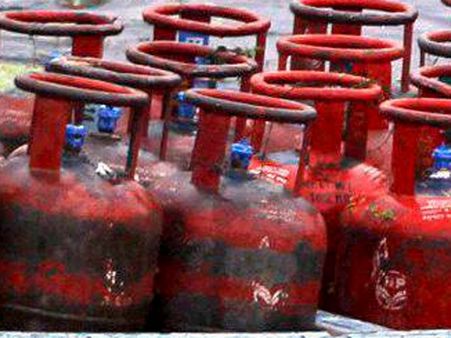 LPG price hike: Union minister wants reconsideration
