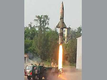 India test-fires nuclear-capable Prithvi-II missile