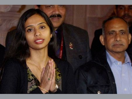 (Pics) Khobragade story: Devyani makes her father proud