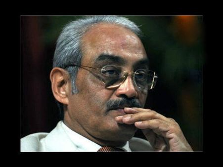 Justice Swatanter Kumar files defamation case against media, intern