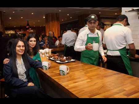 Not afraid of Starbucks's entry in India, says CCD