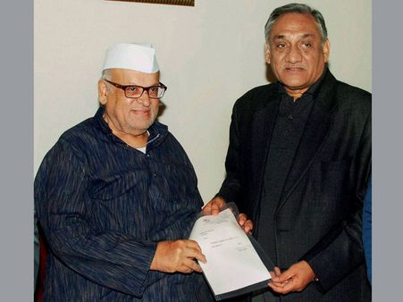 Party politics: Vijay Bahuguna resigns as Uttarakhand Chief Minister