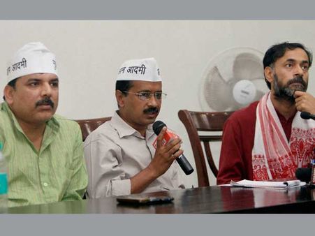 AAP panel discusses Lok Sabha polls preparations
