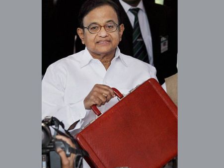 P Chidambaram makes veiled attack on Modi, Kejriwal