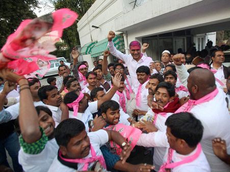 (Pics) Telangana division generates a mixed bag of feelings: Twitter