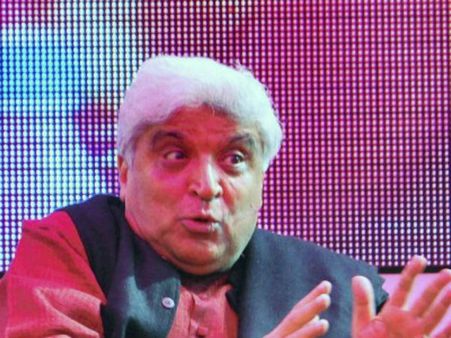 Javed Akhtar pens song for CRPF; Prez to unveil it