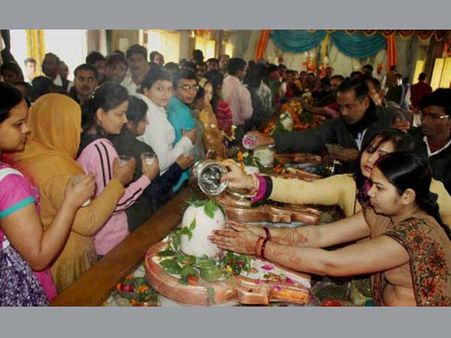 In pics: Devotees offer prayers to Lord Shiva on Maha Shivratri