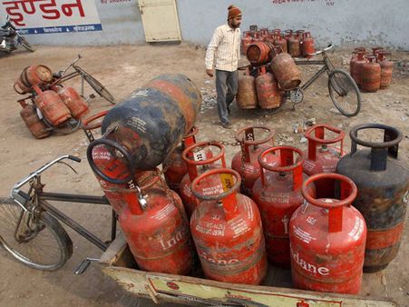 ATF price hiked by 1%, non-subsidised LPG rate cut by Rs 53