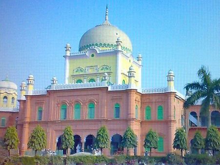 Muslims should participate fully in poll process: Darul Uloom