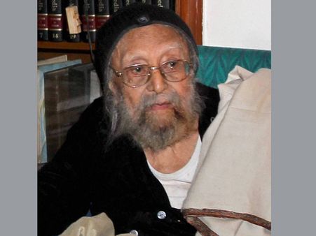 Khushwant regretted he saw women as objects of lust