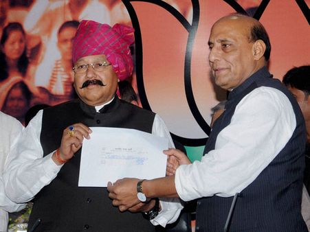 Uttarakhand: Congress leader Satpal Maharaj joins BJP
