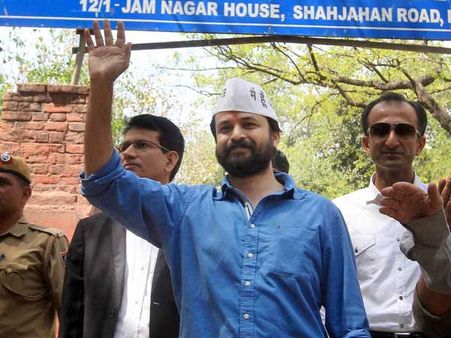Rampant corruption, lack of development in Gujarat shook me: Ashish Khetan (Interview) (Election Special)