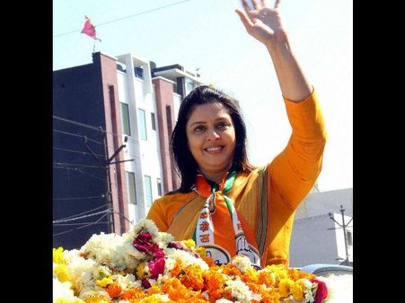 Video: Congress candidate Nagma asks stranger to get away from her