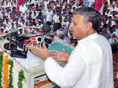 Gurgaon: Rao Inderjit Singh eyes Modi wave to fight 'opportunist' tag