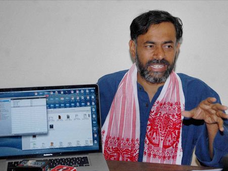 Oust corrupt BJP, Congress: Yogendra Yadav tells Patiala voters