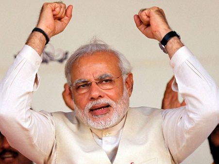EC seeks report of 'Lord Ram poster' in Modi's Faizabad rally