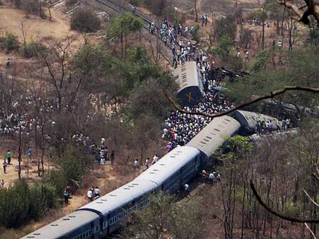 Maharashtra train derailment kills 19; ex-gratia announced for victims