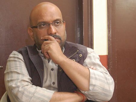 Varanasi Poll: Cong candidate Ajay Rai comes wearing poll symbol