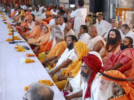 As Modi prepares to take over, VHP presents its wishlist