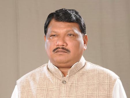 Centre will accord tribal status to the Gorkhas: Oram