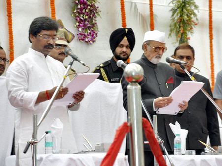 Jharkhand CM expands cabinet, Lobin Hembram inducted