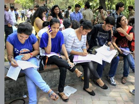 UGC asks DU not to conduct admission under FYUP, warns of 'consequences'