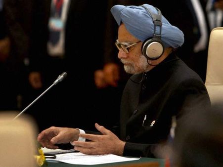 Manmohan Singh's immunity issue looked at in rights case in US