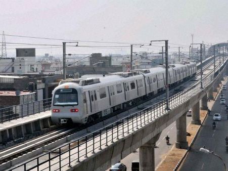 DMRC, Noida authority sign MoU for metro extension to Botanical Garden