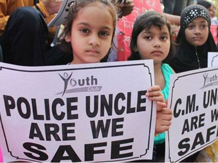 December 16 like incident in UP: Hooliganism on spree; Akhilesh Government clueless