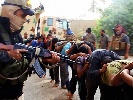 Islamic State militants execute seven of a family in Syria