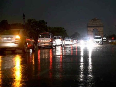 Ecuador minister lures India with $28 bn portfolio