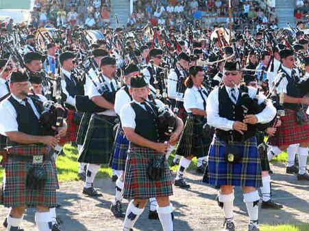 Scotland referendum on a knife's edge