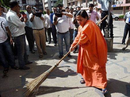 Uma Bharati to lead Oct. 2 'Swachh Bharat' function at Jhansi