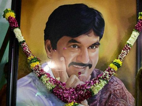 CBI rules out any foul play in Union Minister Gopinath Munde's death