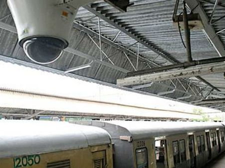 Indian Railways look to CCTV to fight battle against touts