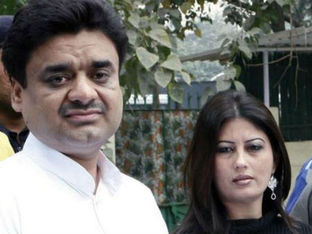 Vote ke liye kuch bhi karega! Chand Mohammad is back as Chander Mohan in Haryana politics