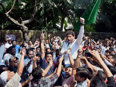 Are Muslims losing faith in secular parties?