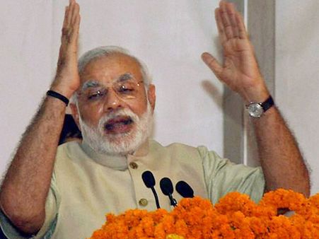'Modi combining best of Gandhi, Nehru to bring 3rd revolution in India'