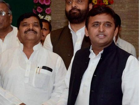 Akhilesh announces Rs 6-crore cash prize for Olympic gold medal winners