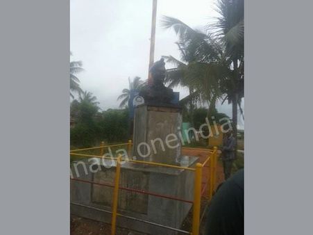 Bengaluru Shocker: Dr Rajkumar statue burnt down; Fans demand action