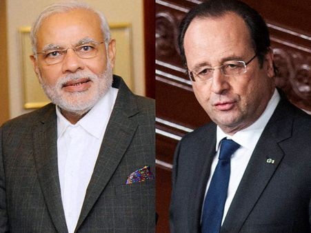 Modi meets Hollande, calls for common fight against terror
