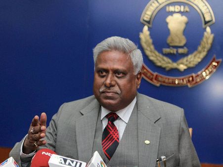 AAP wants Ranjit Sinha to be sacked, says he's unfit to head the CBI