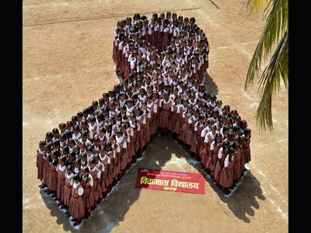 Rise in cases of sexually transmitted diseases in teenagers, finds study