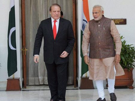 When Sharif walks for speech, Modi reads newspaper