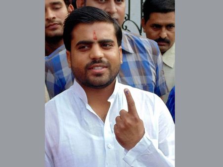 Don't link politics with personal life: Tej Pratap Singh