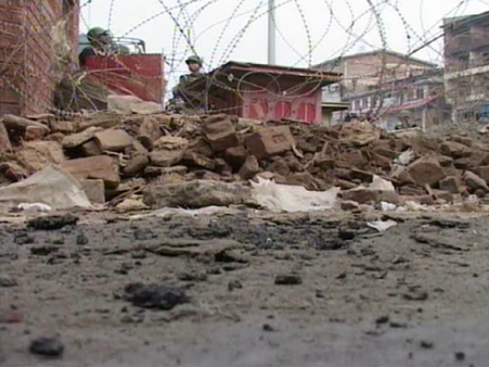 Atleast 8 injured after a grenade blast in Lal Chowk, J&K